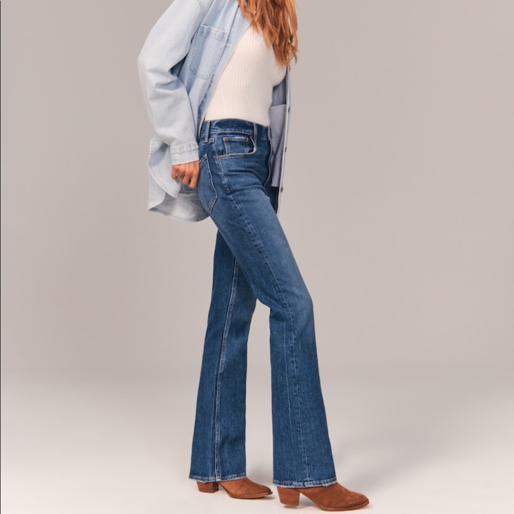 NWT❗️A&F Ultra High Rise Vintage Flare Jeans - Picture 3 of 11